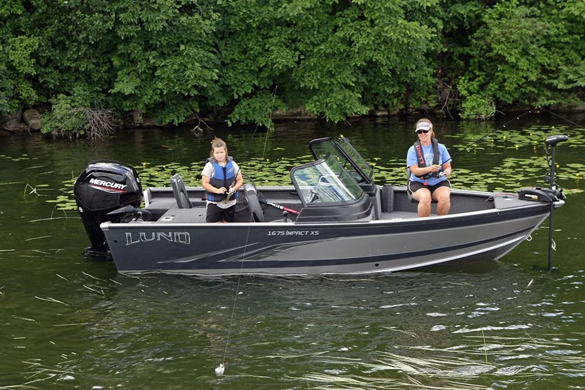 Lund 1675 Impact XS 2021 boat specs