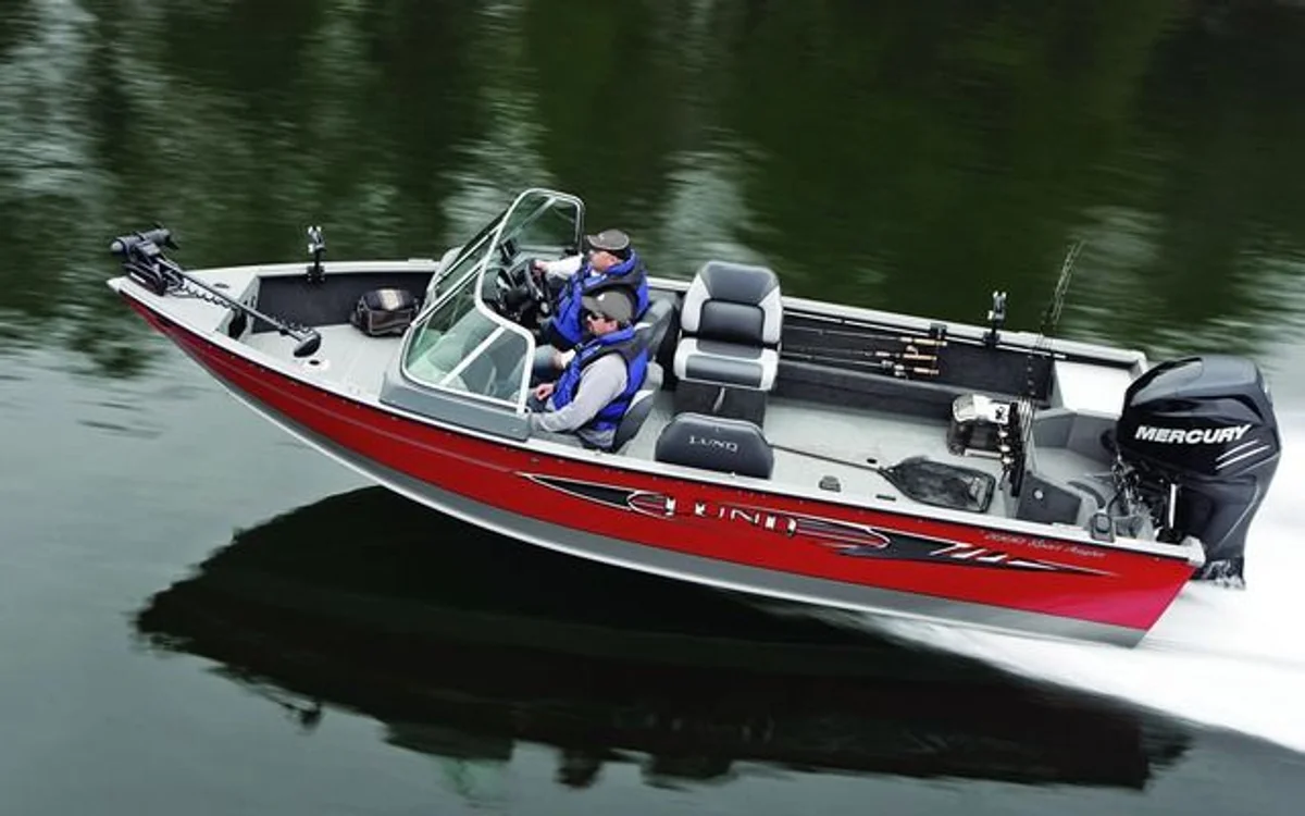 Lund 2000 Sport Angler 2022 boat specs