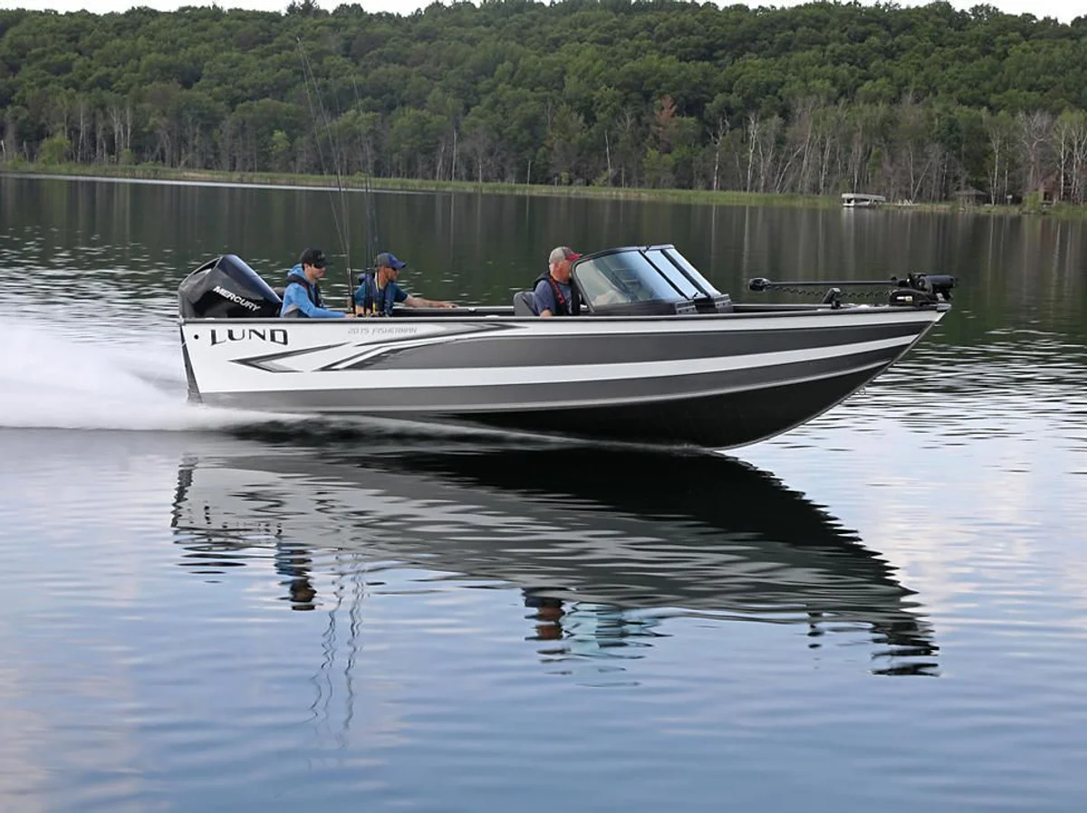 2075 Fisherman Boat Specs