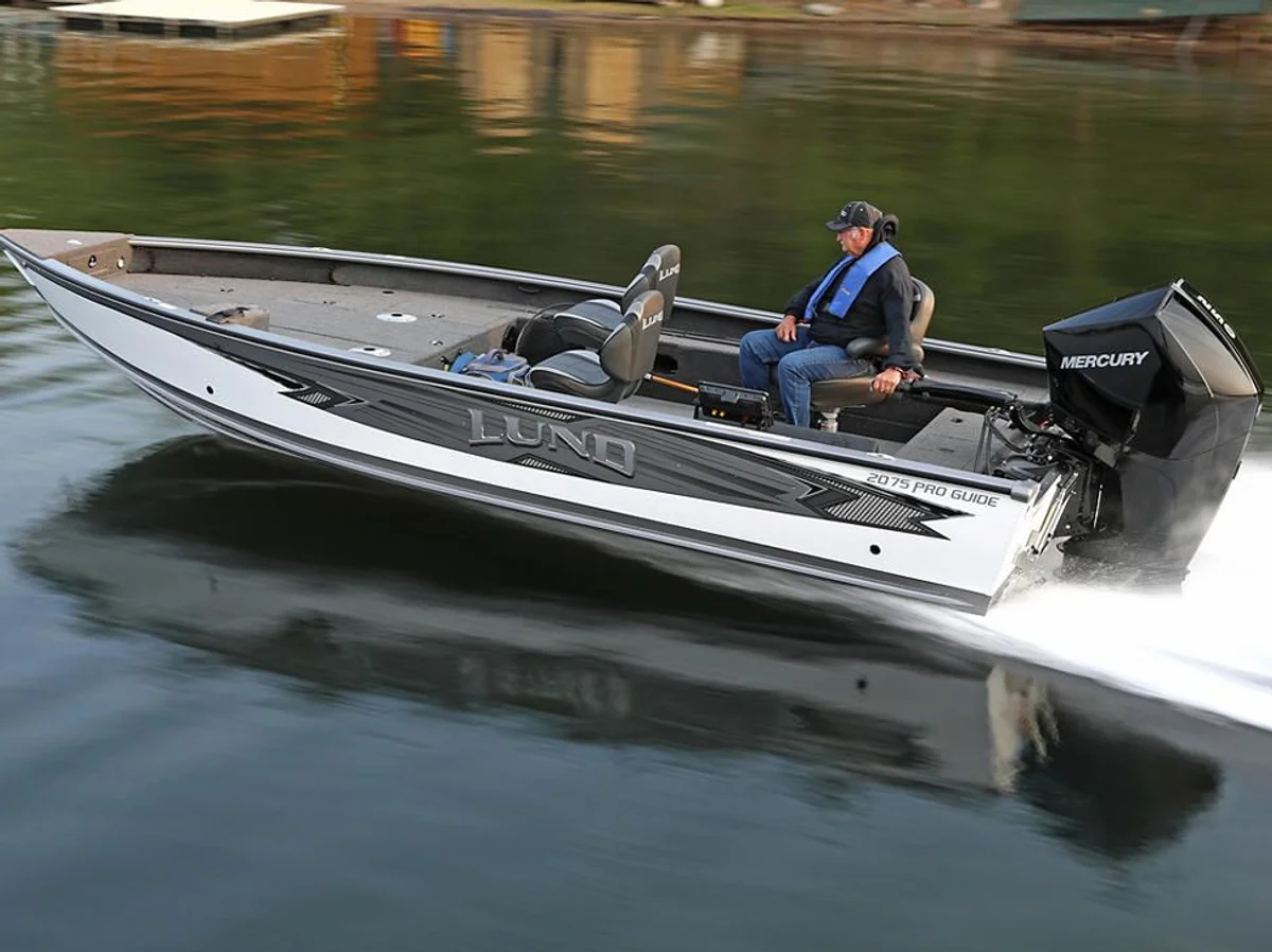 2075 Pro Guide Boat Specs