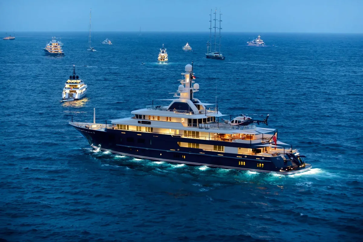Lurssen Yachts Huntress 2009 boat specs