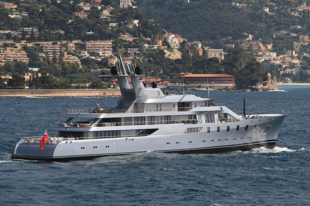 Lurssen Yachts Pacific 2010 boat specs