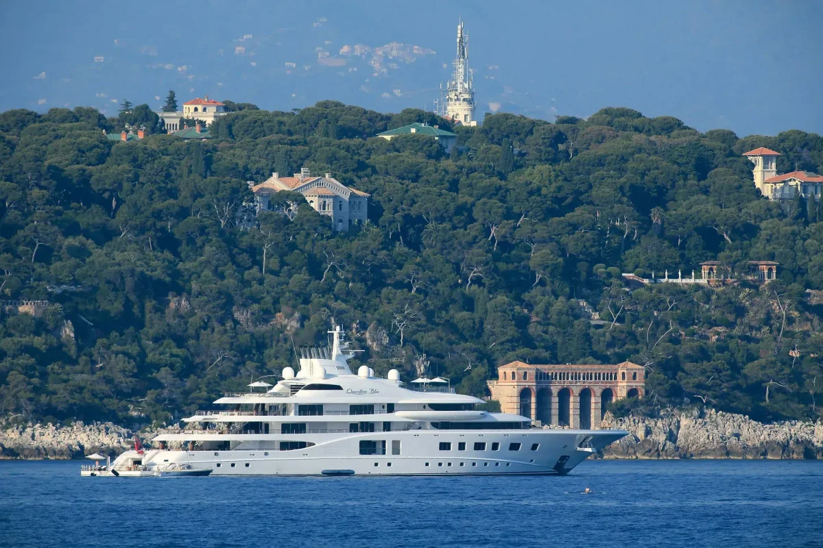 Lurssen Yachts Quantrum Blue 2014 boat specs