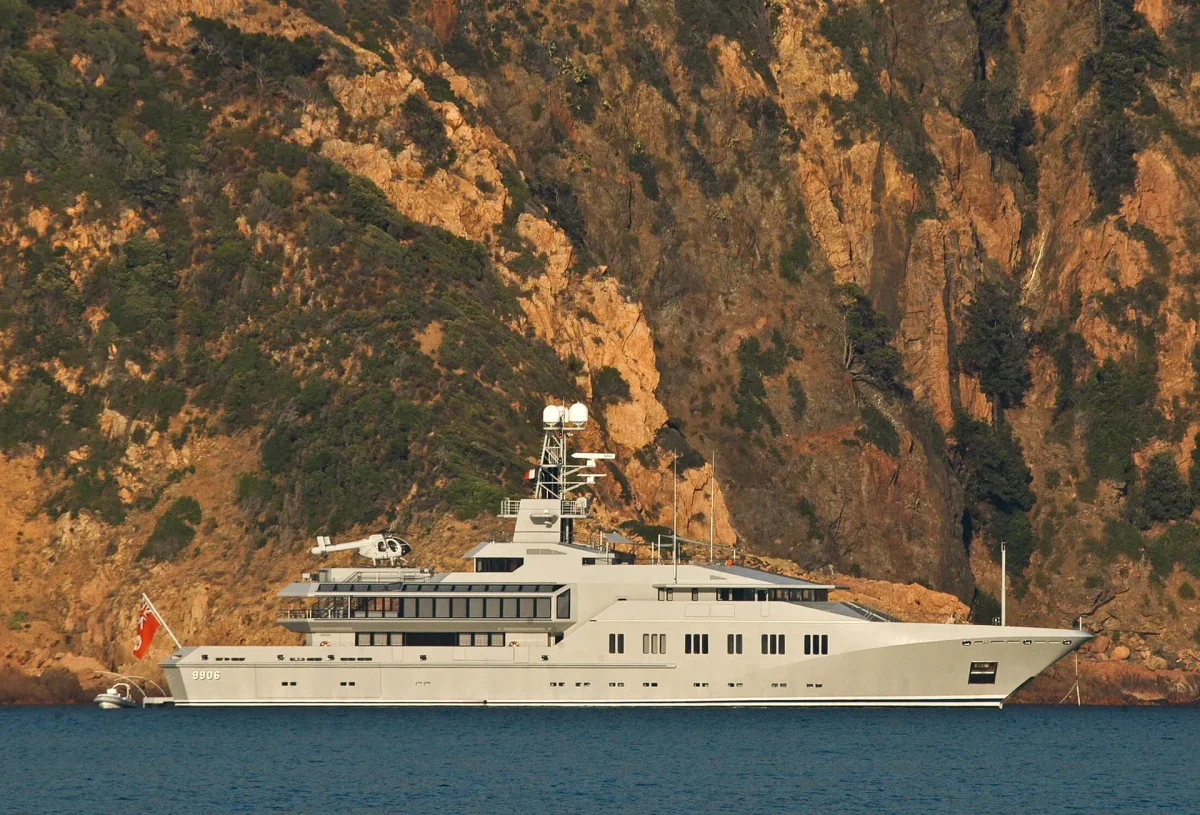 Lurssen Yachts Skat 2002 boat specs