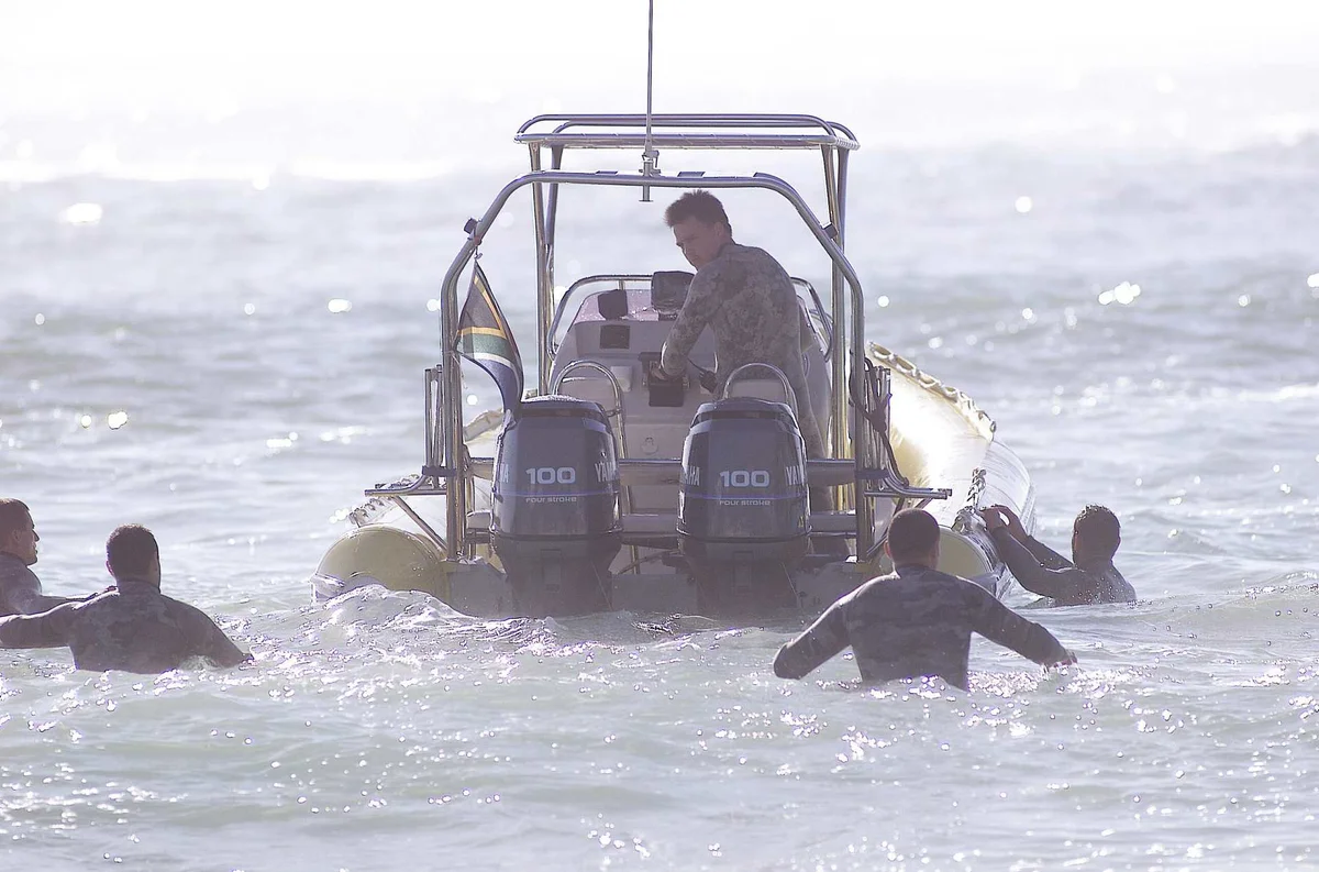 Mako Africa Military Rhibs 2022 boat specs