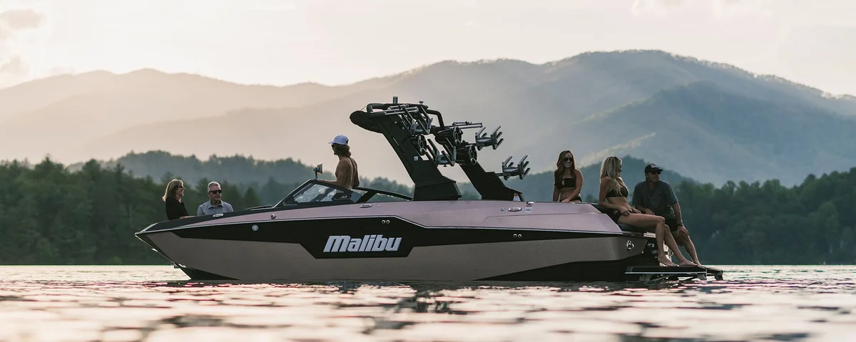 M240 Boat Specs