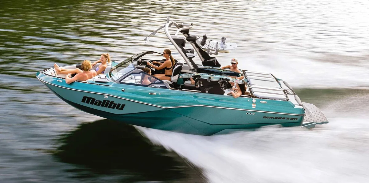 Malibu Boats Wakesetter 22 LSV 2021 boat specs
