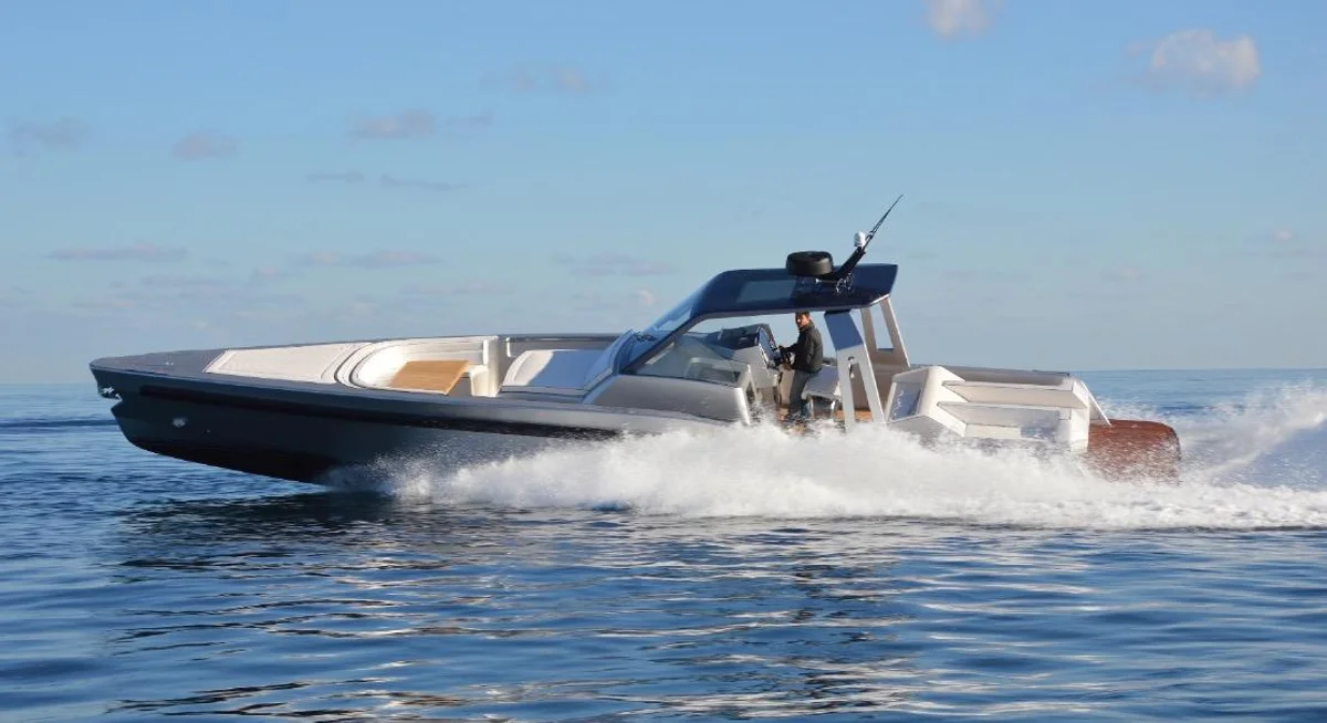 Maori Yachts 50 HT Hard Top 2017 boat specs