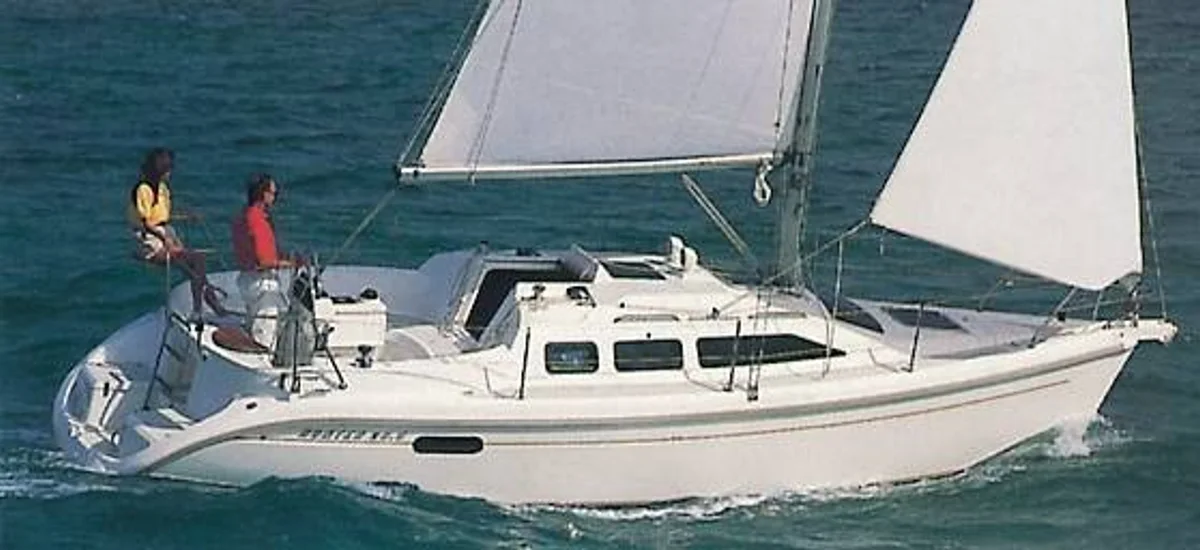 Hunter 29.5 Boat Specs