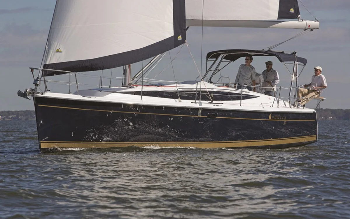 Marlow Hunter Marlow Hunter 37 Furling mainsail Furling mainsail 2014 boat specs