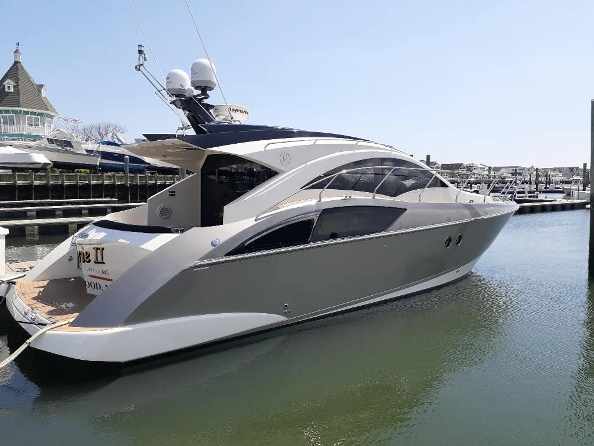 Marquis Yachts  40 SC 2008 boat specs