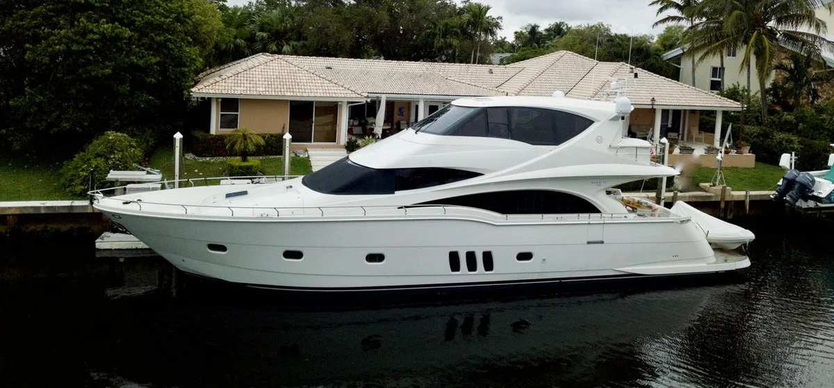 Marquis Yachts  Tri-Deck 2009 boat specs