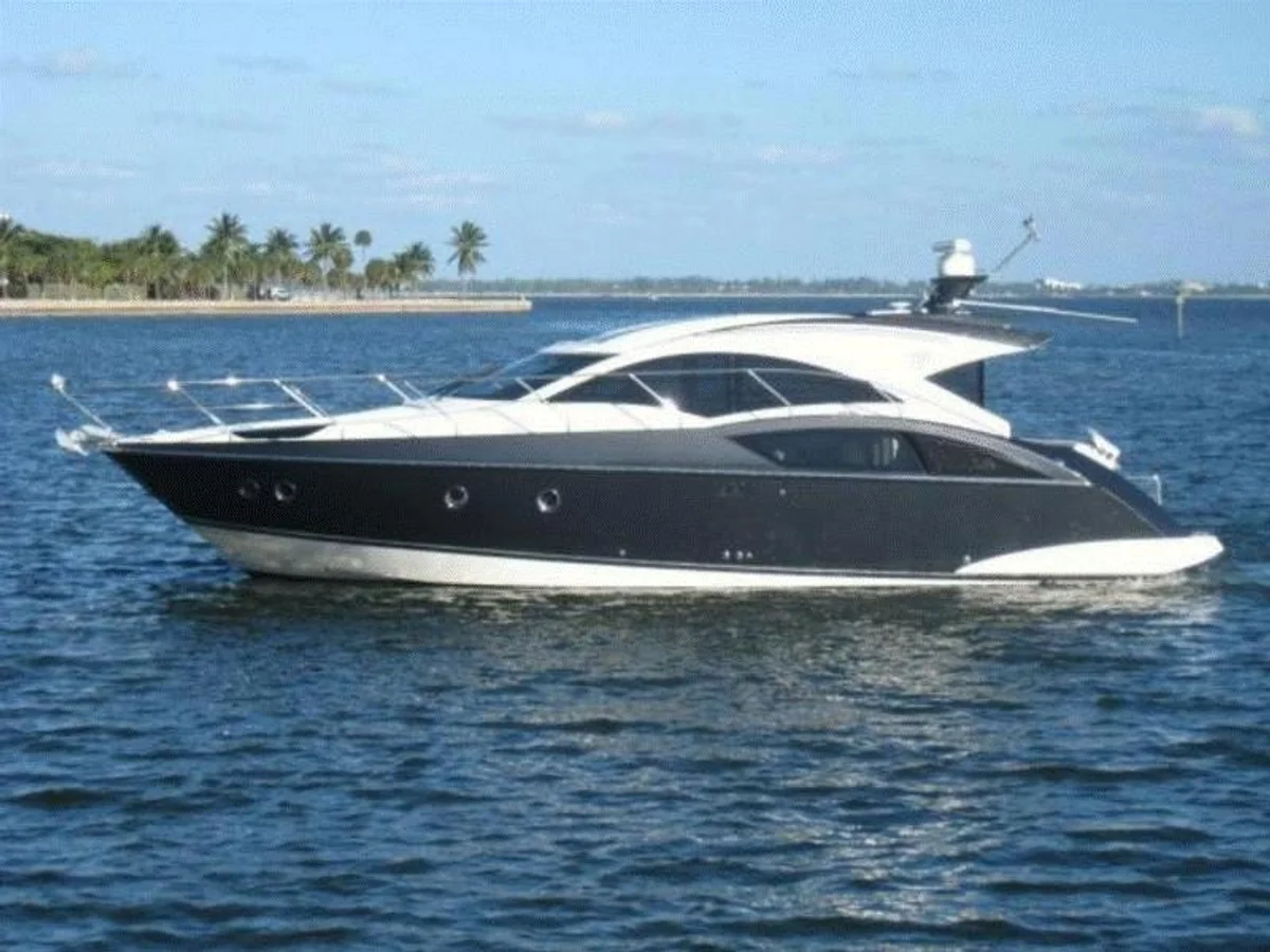 Marquis Yachts  420 Sport Coupe Sport Coupe 2010 boat specs