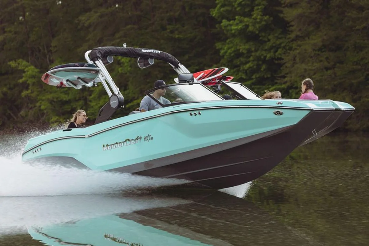 Mastercraft NXT22 2023 boat specs
