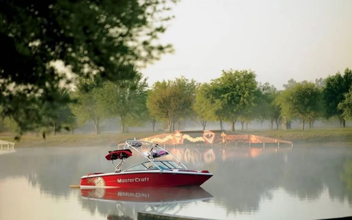 Mastercraft X14 2012 boat specs