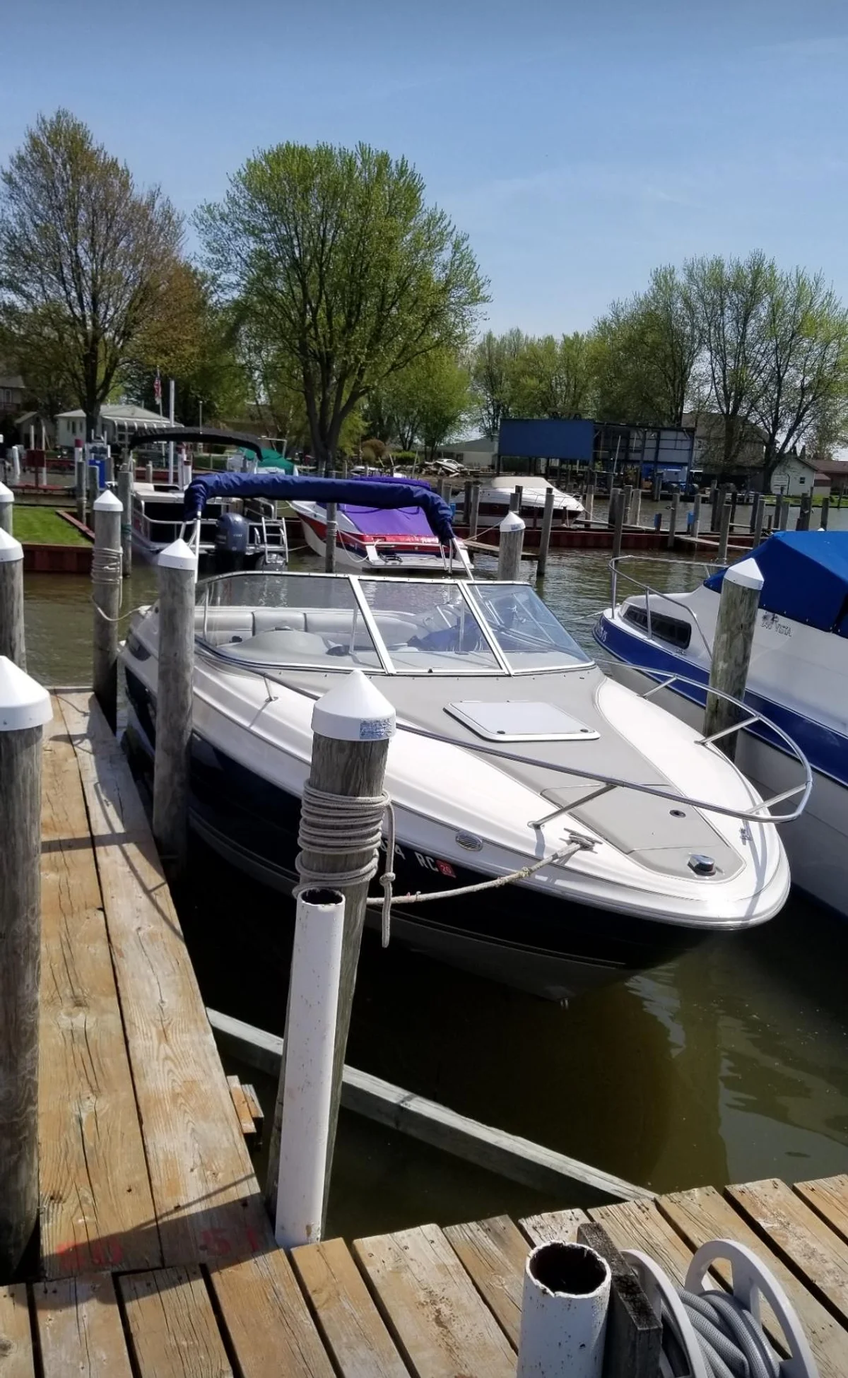 2300 SC Boat Specs