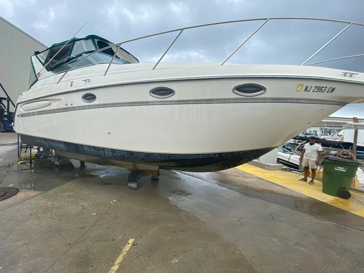 Maxum 3000 SCR 1999 boat specs