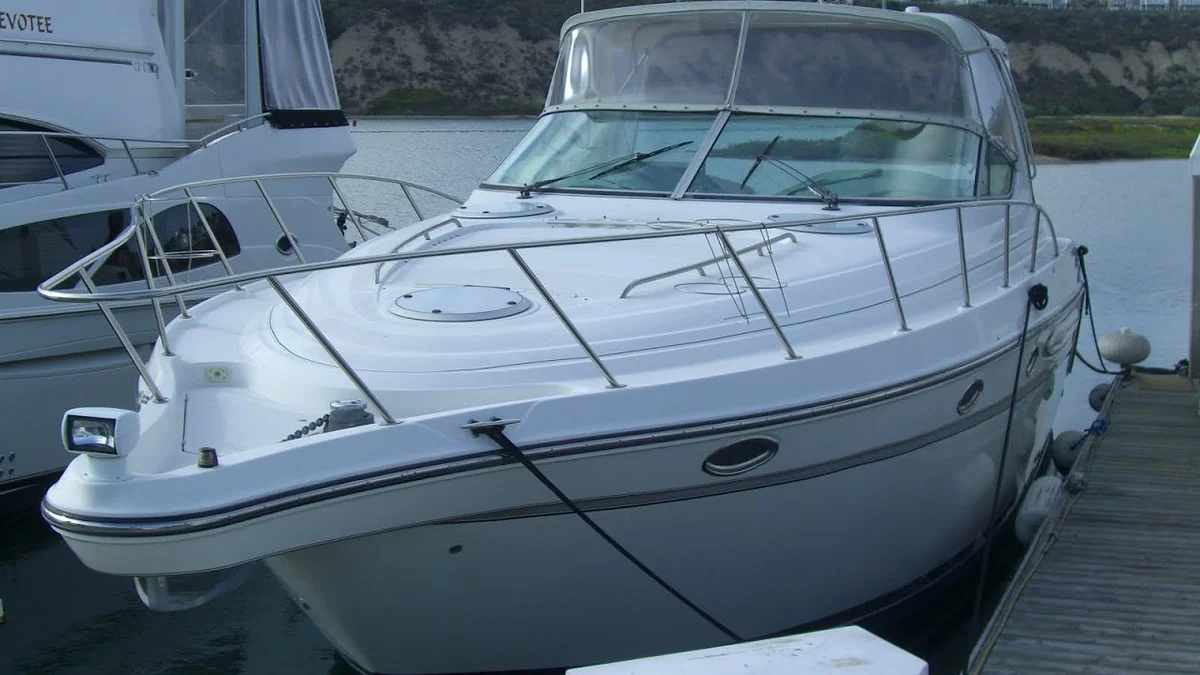 Maxum 3700 SCY 2006 boat specs