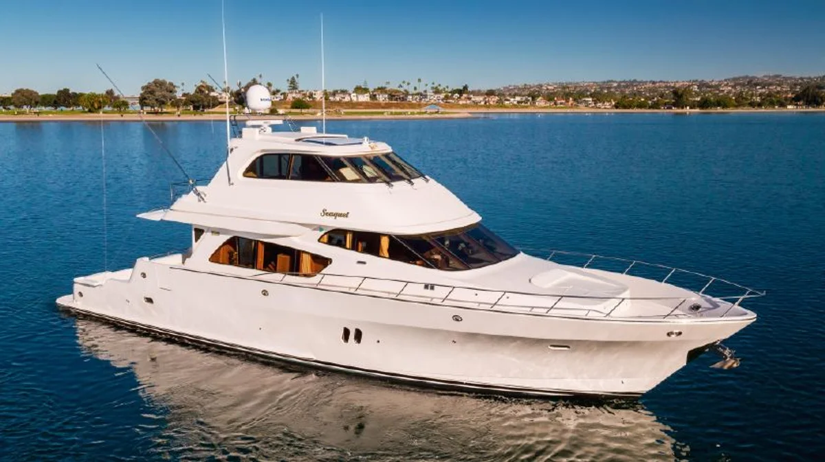 Skylounge Boat Specs