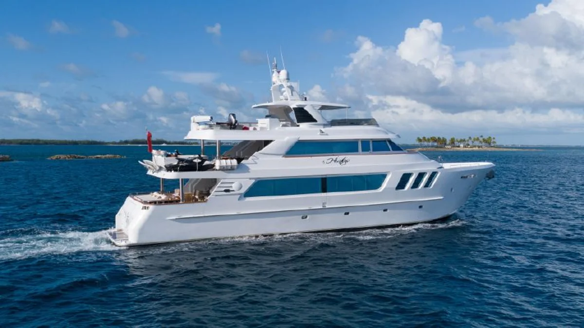 MCP Yachts Europa 2008 boat specs