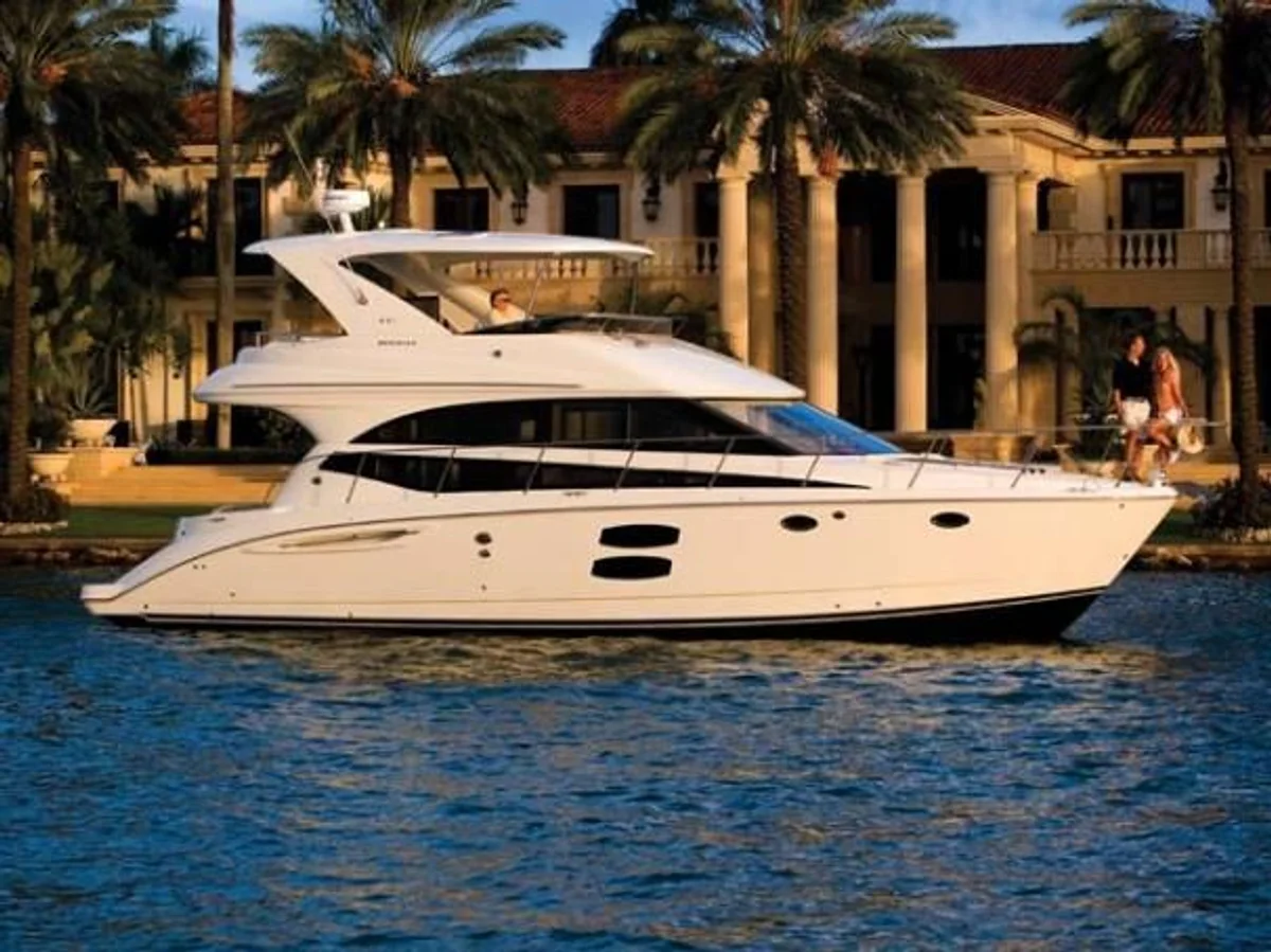 Meridian Yachts 441 2010 boat specs