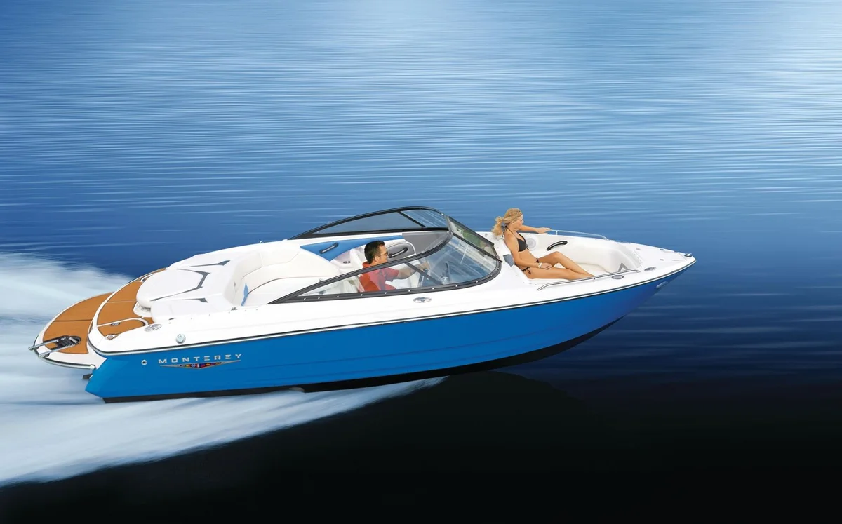 Monterey 224 FS 2015 boat specs