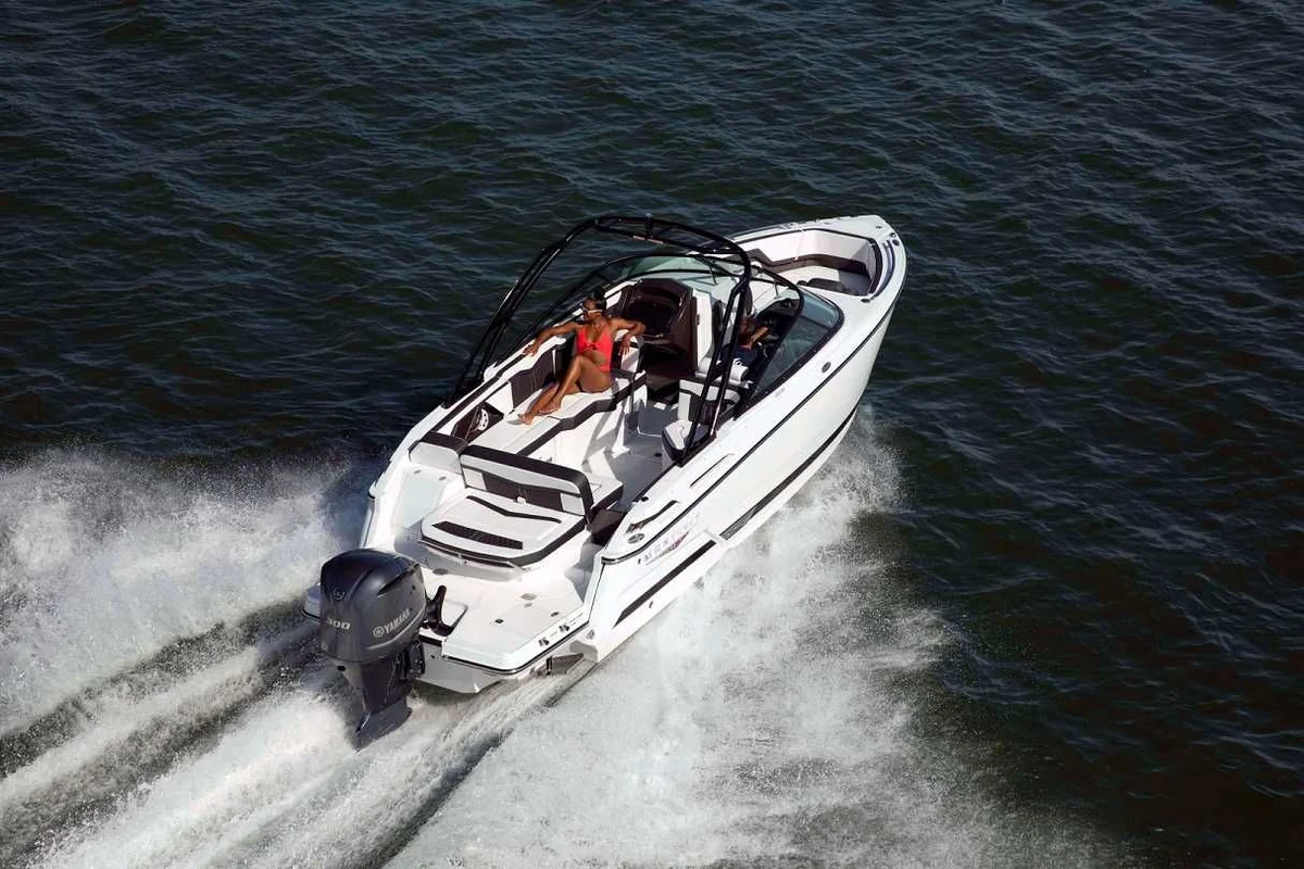 Monterey 255 SS 2020 boat specs