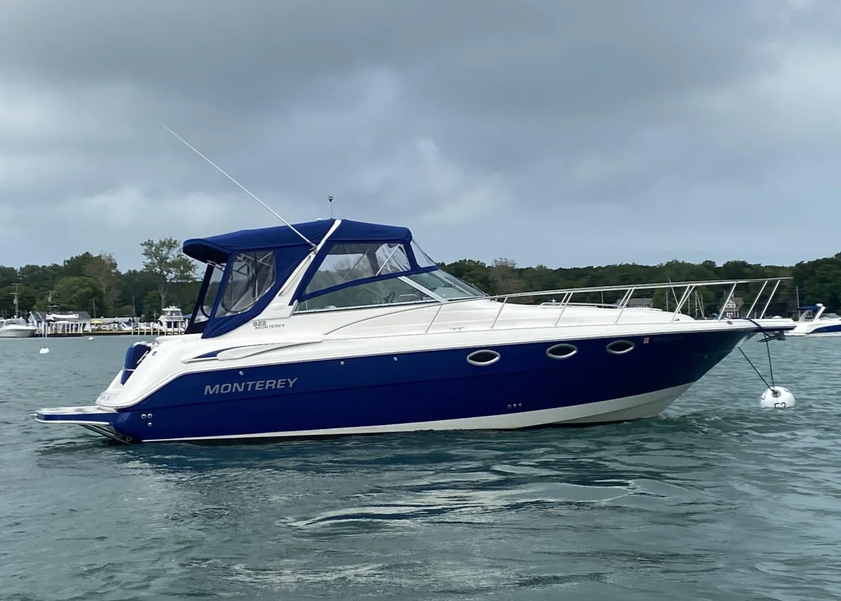 Monterey 322 Cruiser 2006 boat specs