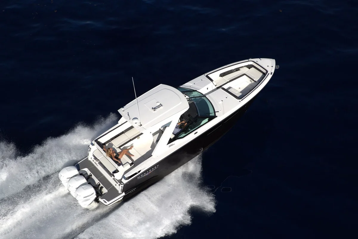 Monterey 385 SS 2020 boat specs