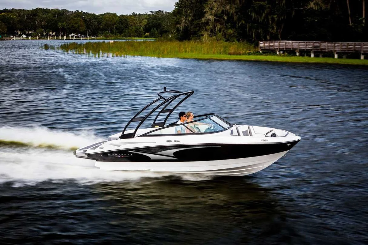 M-20 Boat Specs