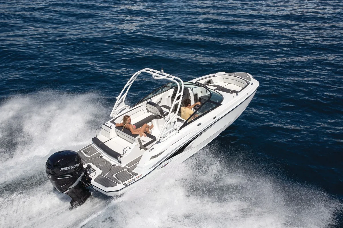 Monterey M-45 2020 boat specs