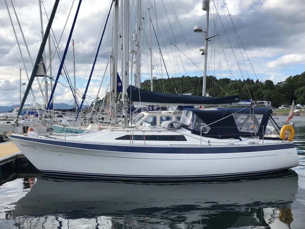 Moody Yachts 33S 1979 boat specs