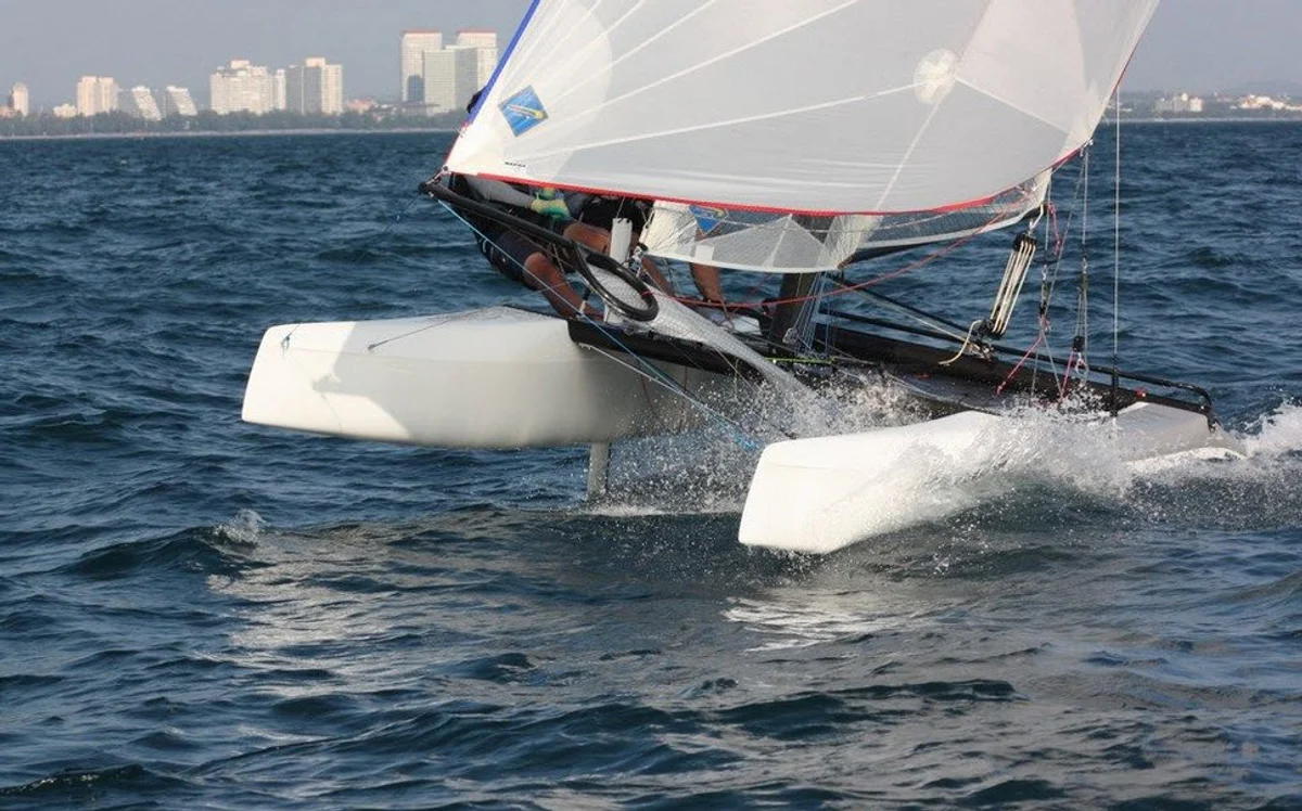 Nacra Sailing Nacra F16 2012 boat specs