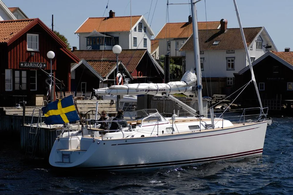 Najad Yachts N355 2008 boat specs