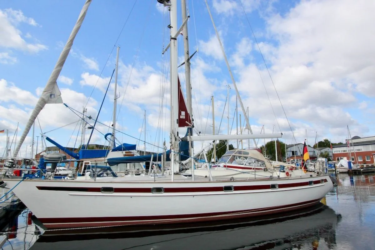 Najad Yachts N441 1995 boat specs