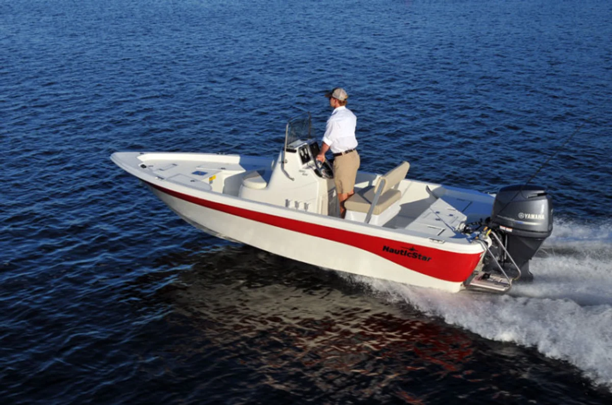 Nautic Star 1810 NauticBay 2015 boat specs