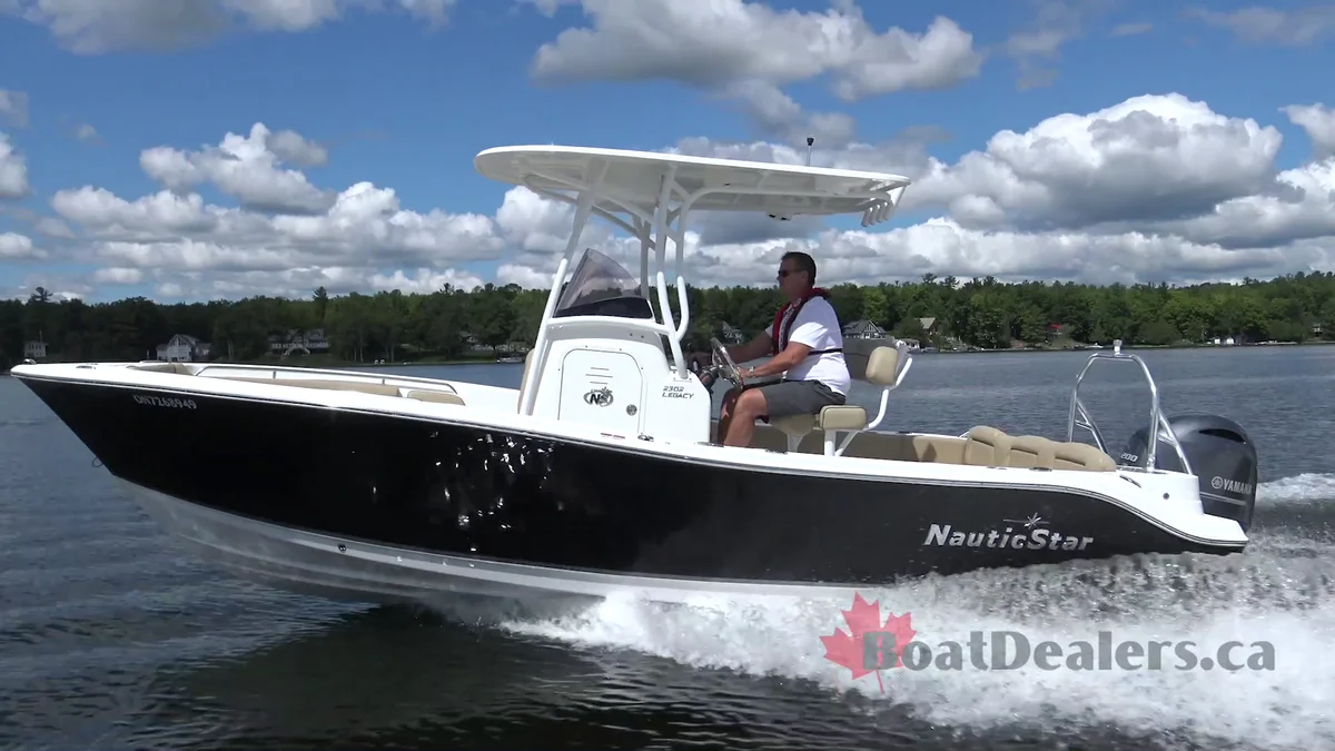 Nautic Star 2302 LEG DLX 2021 boat specs