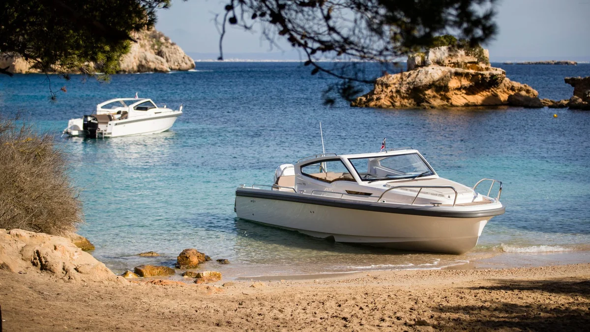 Nimbus Weekender 9 2022 boat specs