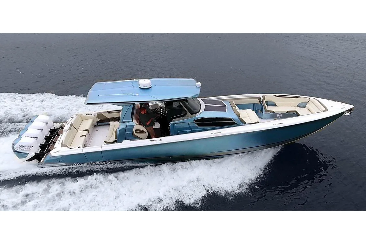 450 Sport Center Console Boat Specs