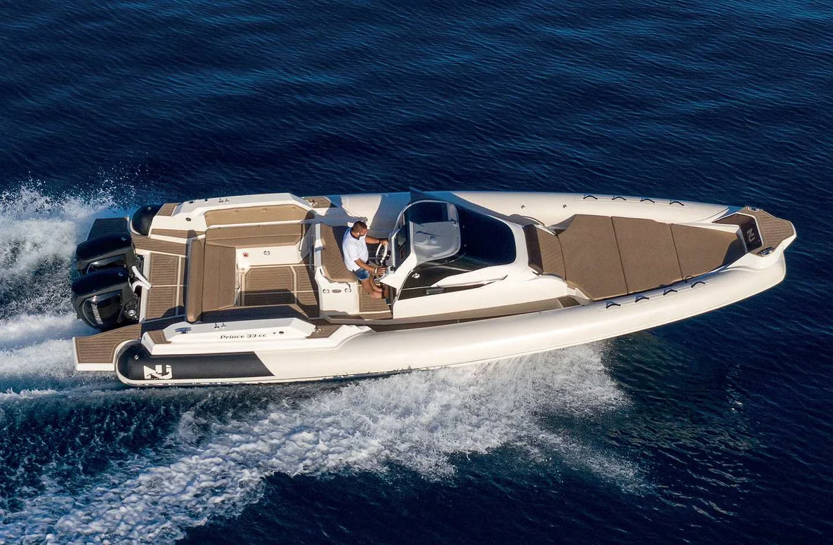 Nuova Jolly Prince 33 CC 2021 boat specs