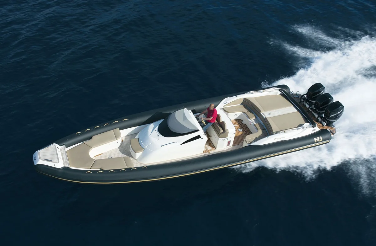 Nuova Jolly Prince 43 CC 2014 boat specs