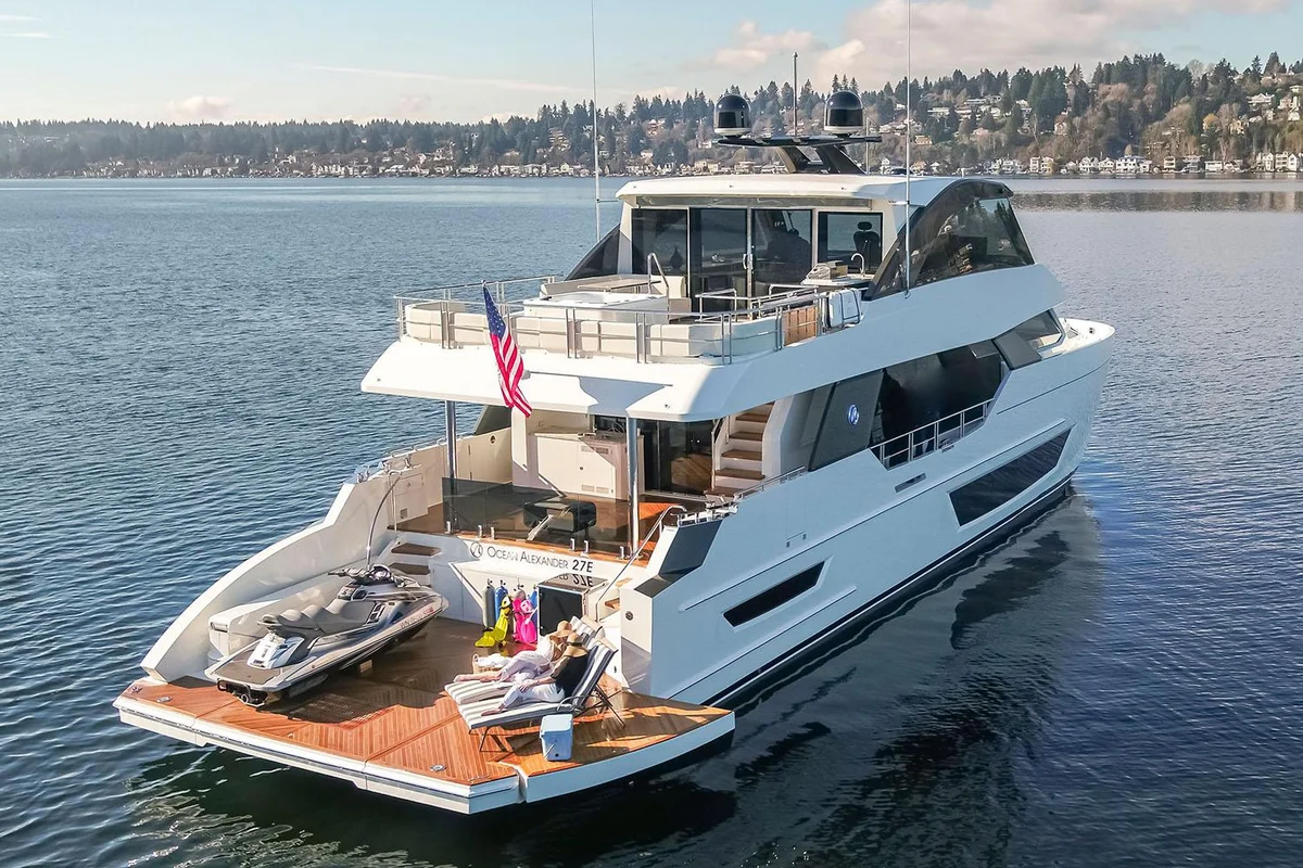 Ocean Alexander 27 Explorer 2022 boat specs