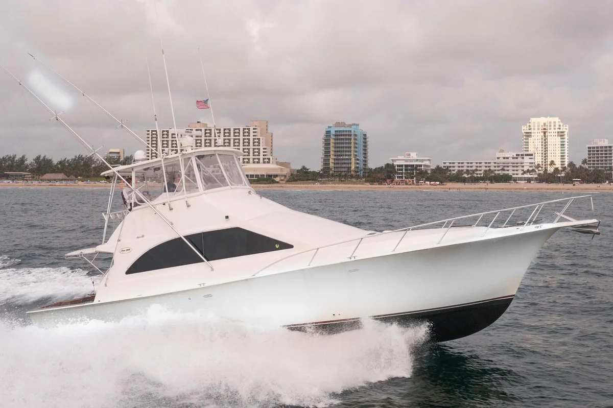 Ocean Yachts 48 Super Sport 2000 boat specs