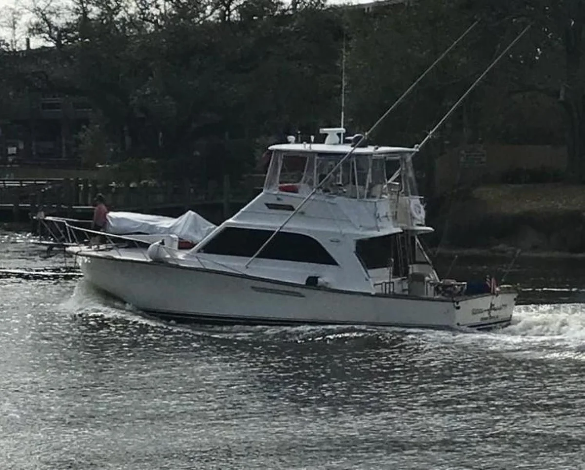 Ocean Yachts Super Sport 1987 boat specs
