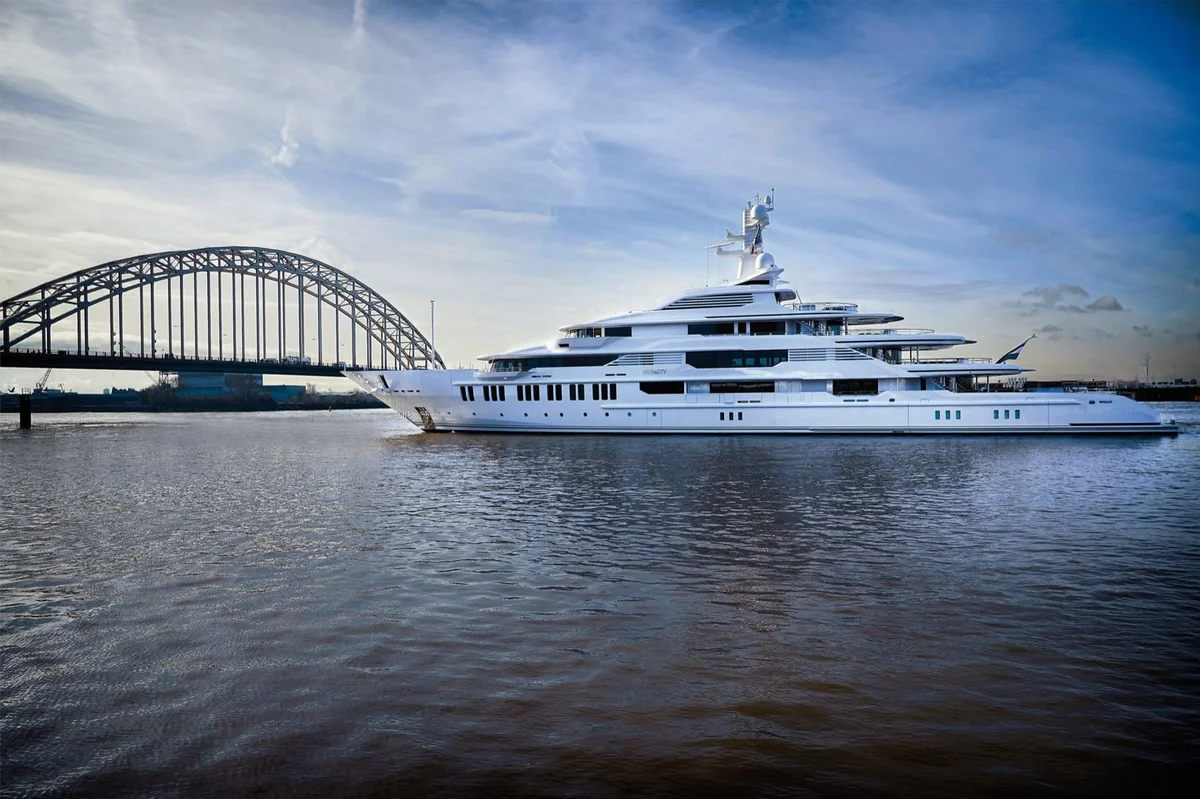 Oceanco Cloud 9 2015 boat specs