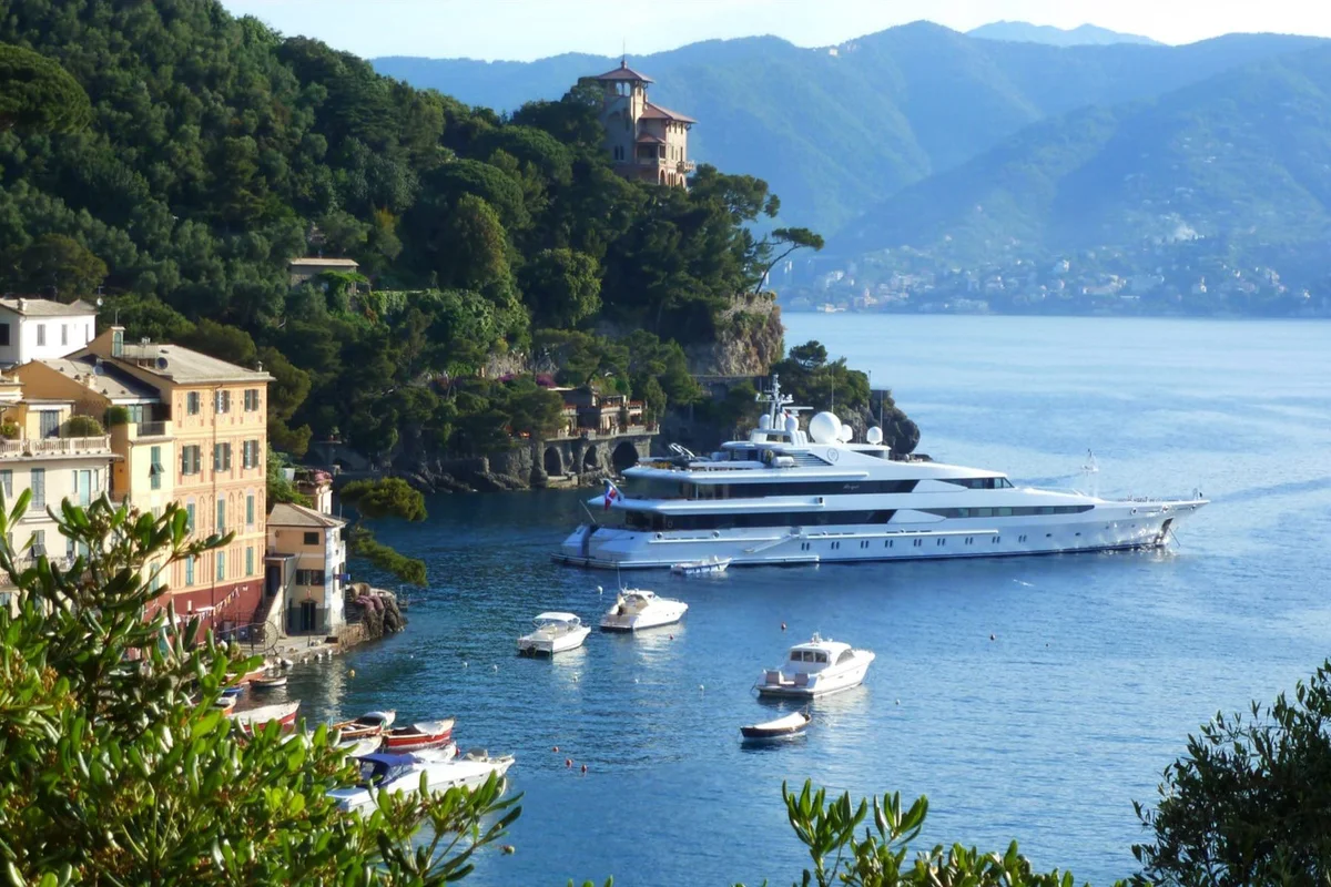 Oceanco Yasmine Of The Sea 2001 boat specs