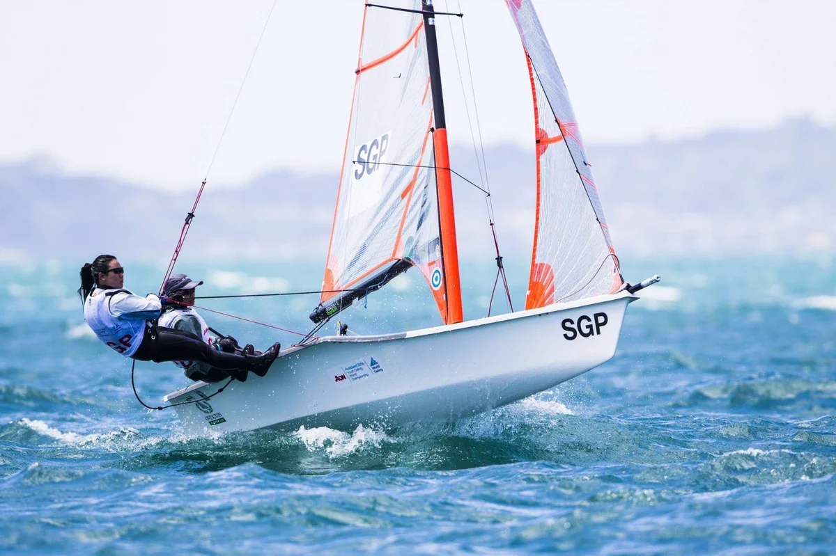 Ovington Boats 29 High Performance Skiff 1998 boat specs