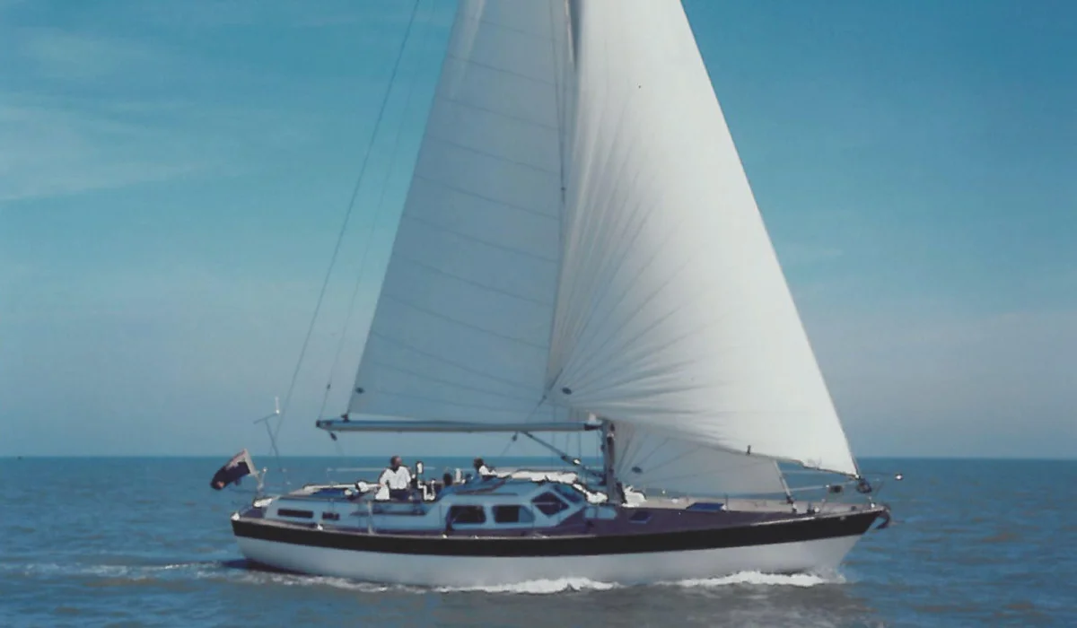Oyster Yachts HP46 Sloop Sloop 1981 boat specs