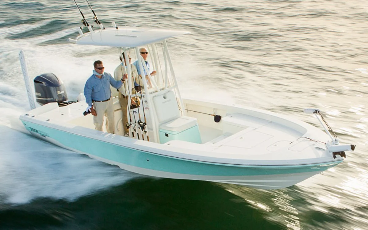 Pathfinder 2600 HPS 2022 boat specs