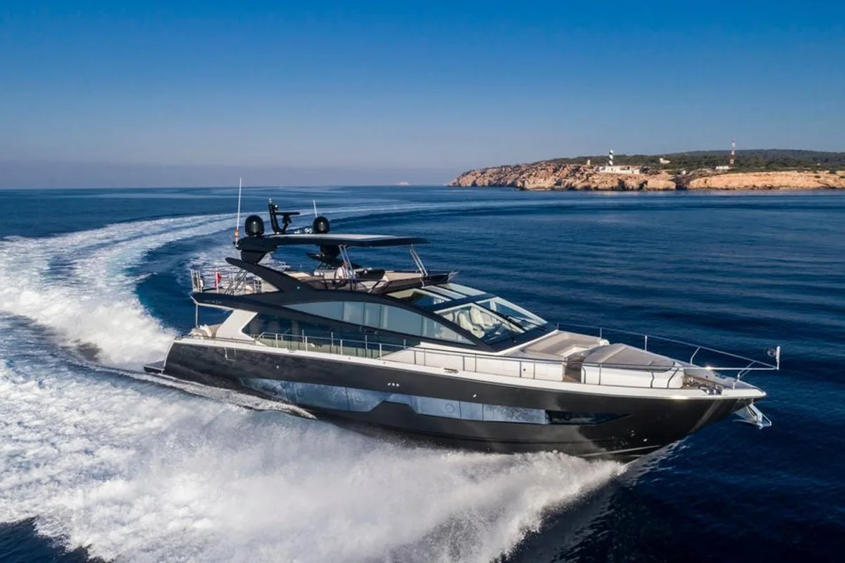 Pearl 80 2022 boat specs